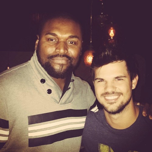 B82XwePCIAAeyc8.jpg large.jpg